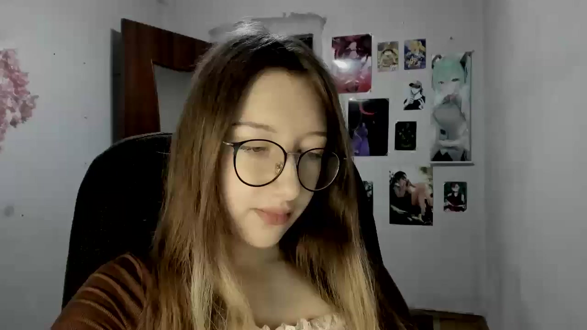 Gallery image thumbnail from CandyyCrushh's myfreecams stream on, 07/25/2025, 19:45 image 16 of 20