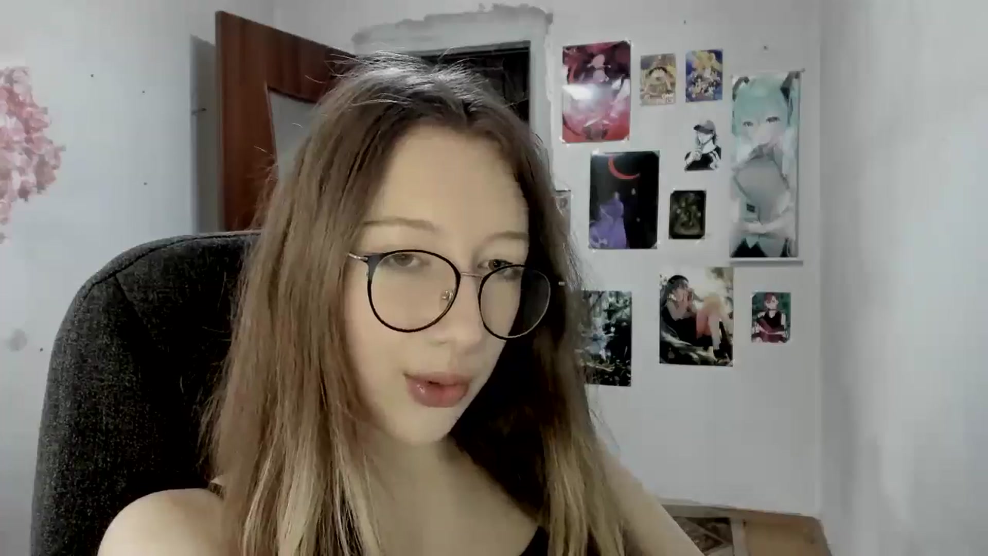 Gallery image thumbnail from CandyyCrushh's myfreecams stream on, 07/30/2025, 16:20 image 9 of 20