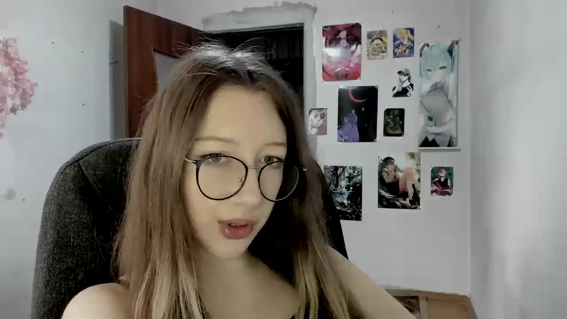 Gallery image thumbnail from CandyyCrushh's myfreecams stream on, 07/30/2025, 16:20 image 13 of 20