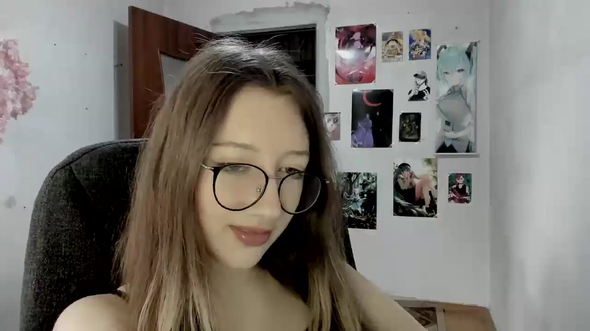 Gallery image thumbnail from CandyyCrushh's myfreecams stream on, 07/30/2025, 16:20 image 12 of 20