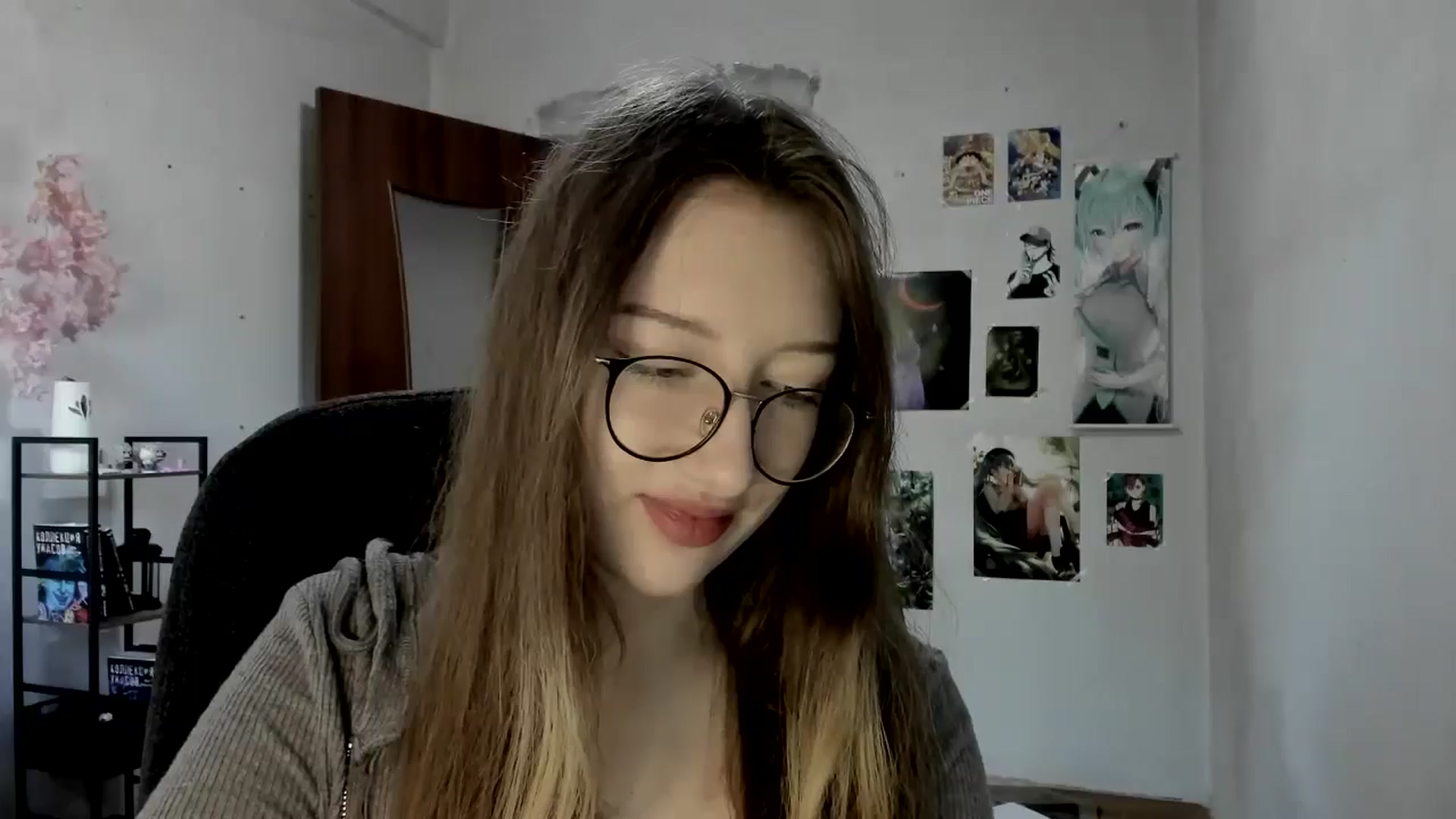 Gallery image thumbnail from CandyyCrushh's myfreecams stream on, 08/29/2025, 11:59 image 4 of 20