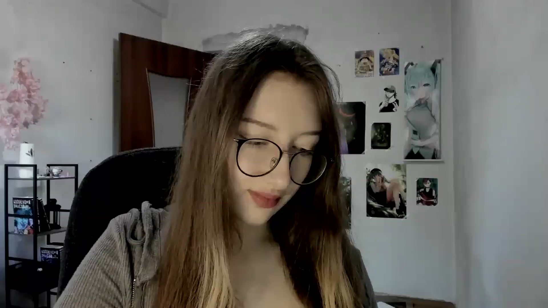 Gallery image thumbnail from CandyyCrushh's myfreecams stream on, 08/29/2025, 11:59 image 14 of 20