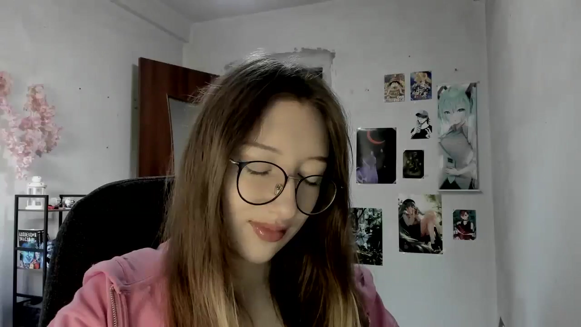 Gallery image thumbnail from CandyyCrushh's myfreecams stream on, 09/13/2025, 13:07 image 5 of 20