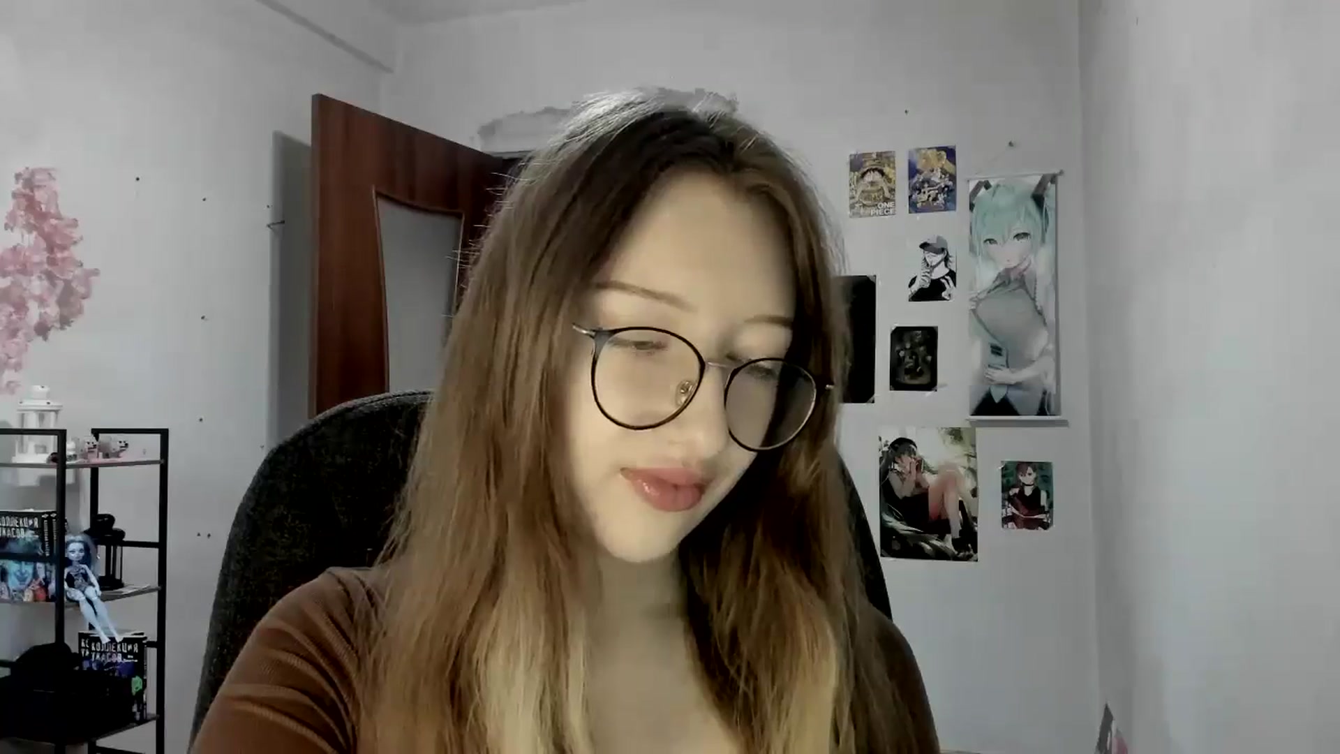 Gallery image thumbnail from CandyyCrushh's myfreecams stream on, 09/24/2025, 15:01 image 5 of 20