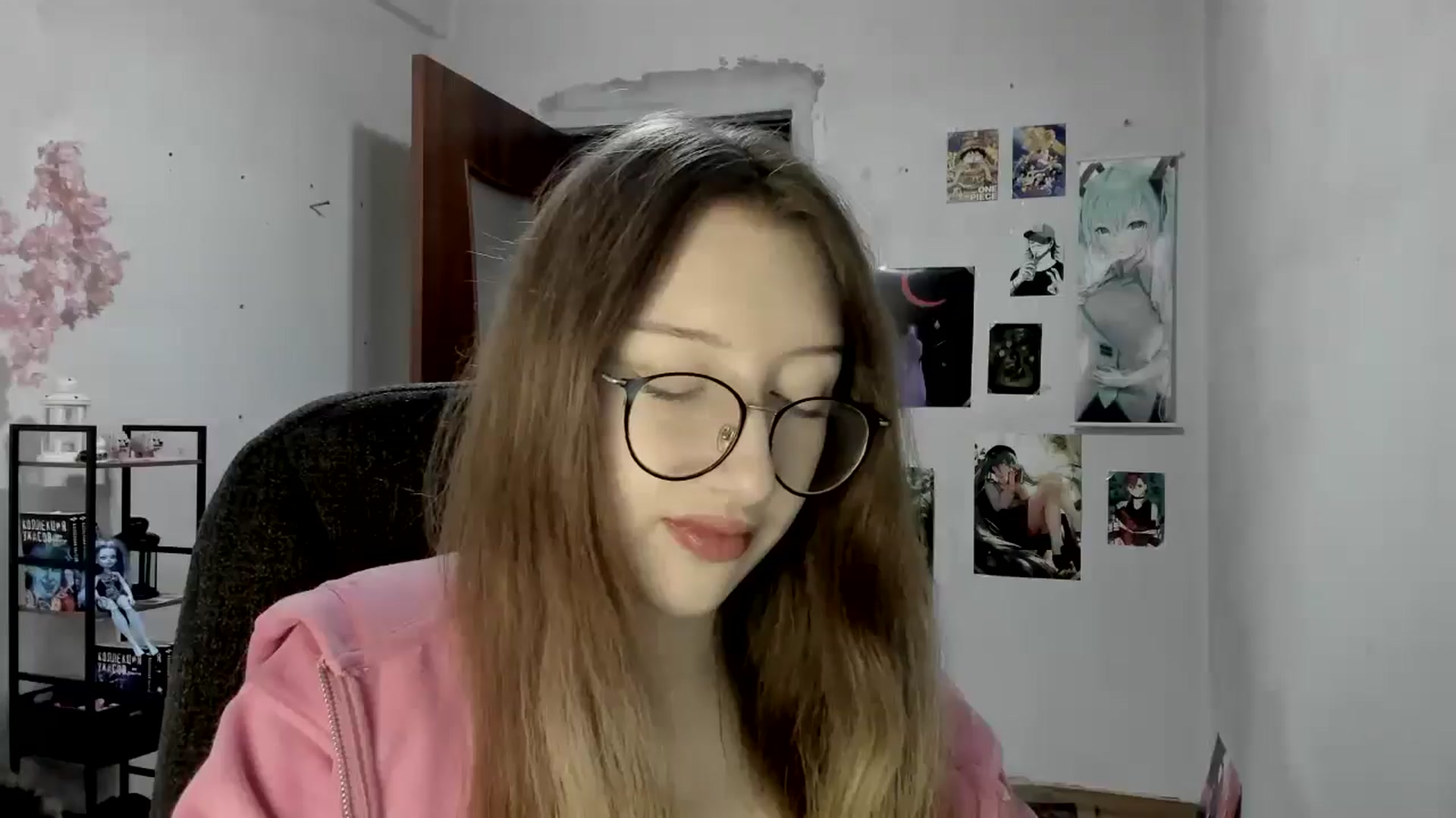 Gallery image thumbnail from CandyyCrushh's myfreecams stream on, 09/29/2025, 14:38 image 18 of 20