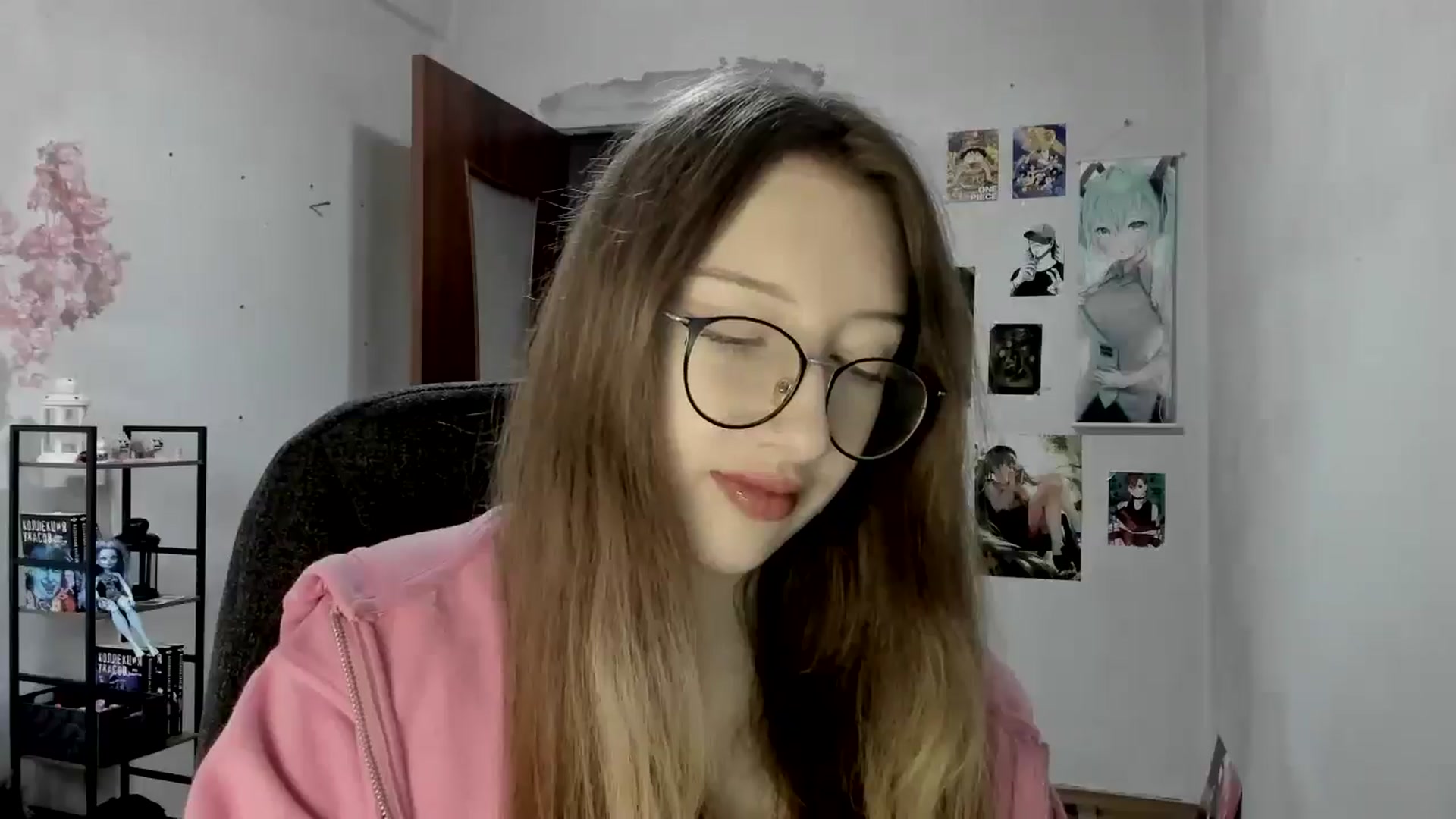 Gallery image thumbnail from CandyyCrushh's myfreecams stream on, 09/29/2025, 14:38 image 10 of 20