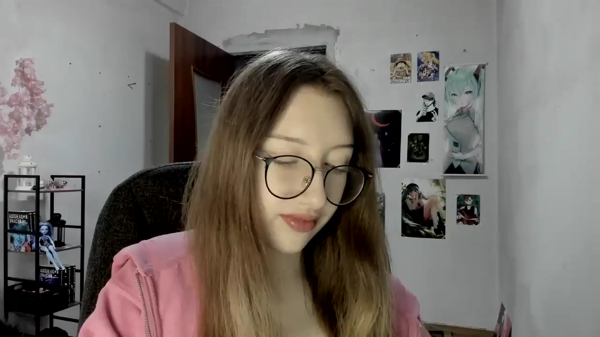 Gallery image thumbnail from CandyyCrushh's myfreecams stream on, 09/29/2025, 14:38 image 17 of 20