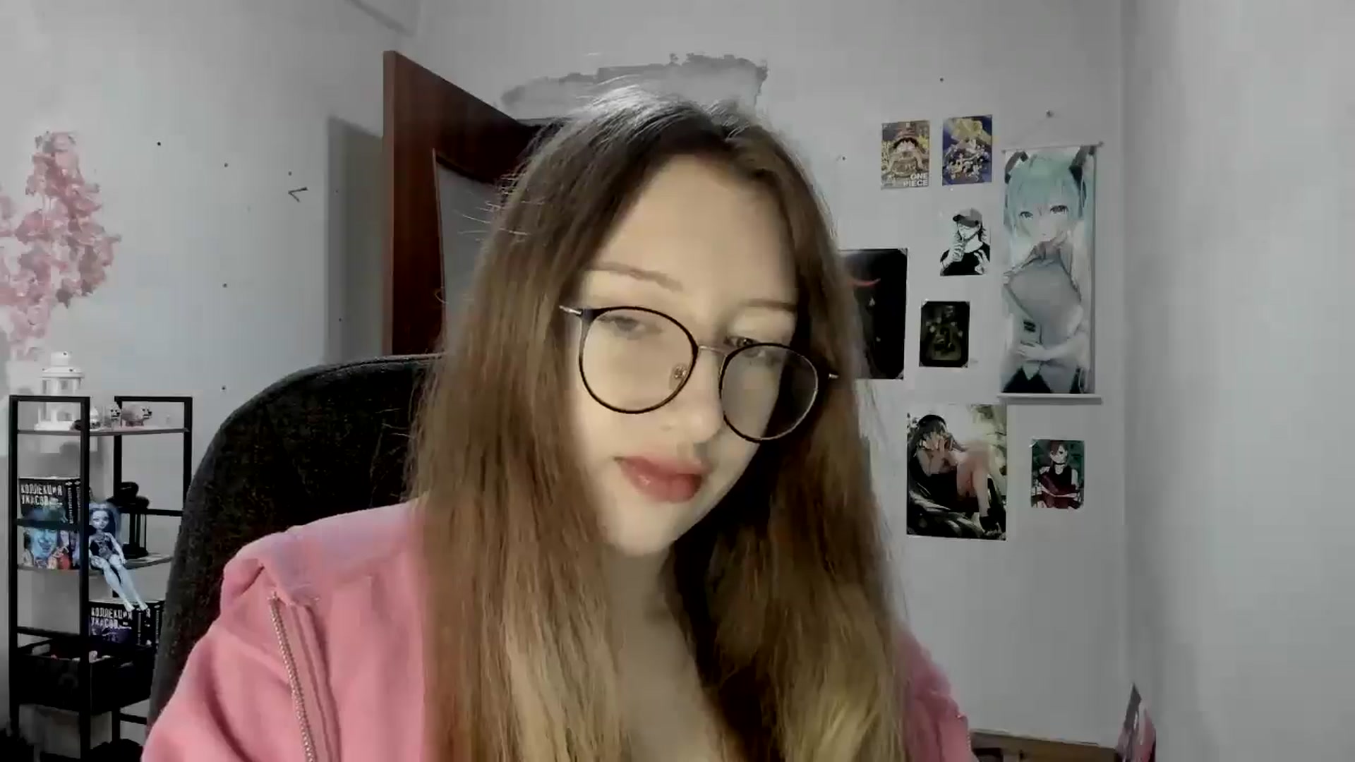 Gallery image thumbnail from CandyyCrushh's myfreecams stream on, 09/29/2025, 14:38 image 14 of 20