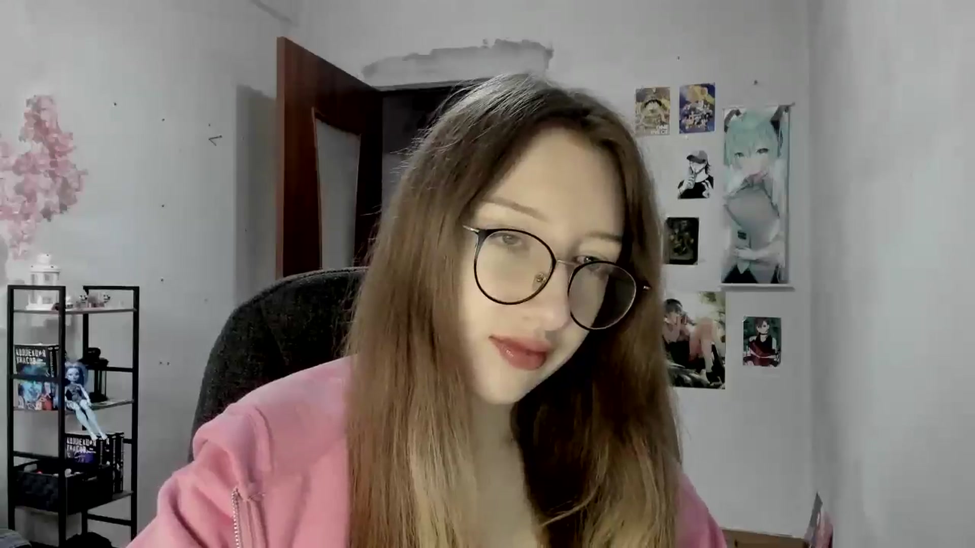 Gallery image thumbnail from CandyyCrushh's myfreecams stream on, 09/29/2025, 14:38 image 3 of 20