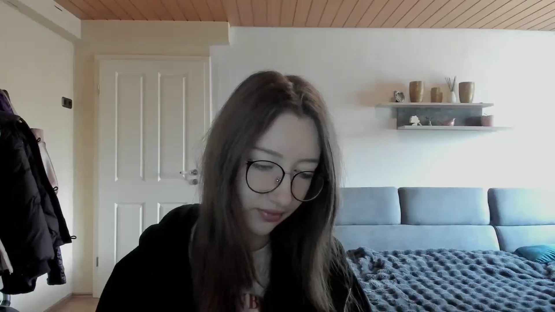 Gallery image thumbnail from CandyyCrushh's myfreecams stream on, 04/14/2026, 10:57 image 5 of 20