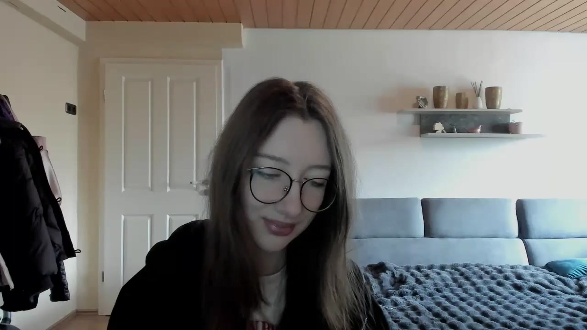 Gallery image thumbnail from CandyyCrushh's myfreecams stream on, 04/14/2026, 10:57 image 17 of 20