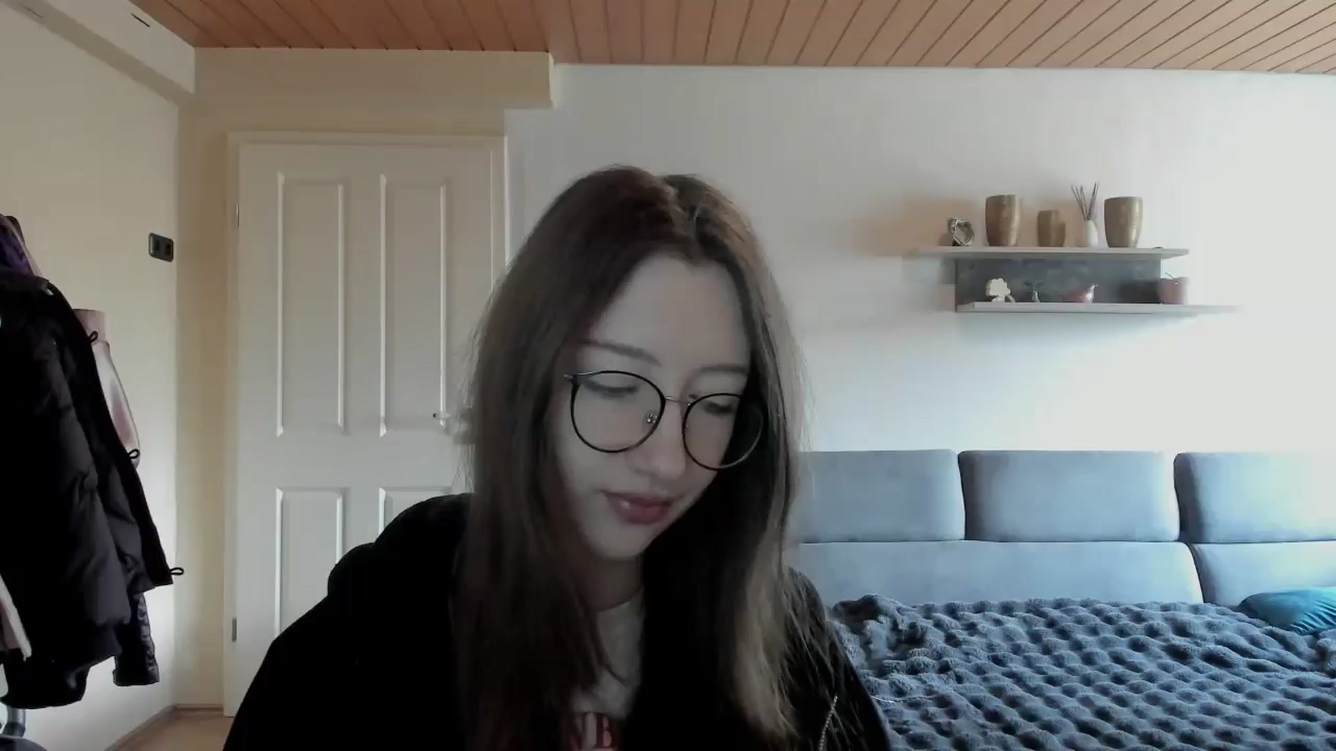 Gallery image thumbnail from CandyyCrushh's myfreecams stream on, 04/14/2026, 10:57 image 6 of 20