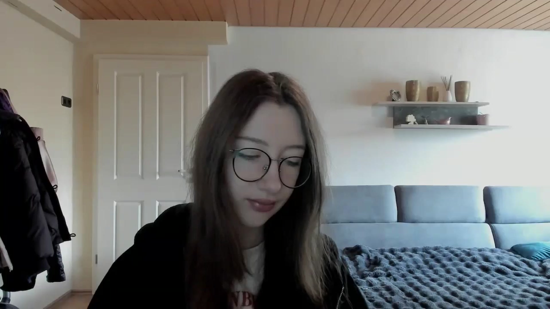 Gallery image thumbnail from CandyyCrushh's myfreecams stream on, 04/14/2026, 10:57 image 11 of 20