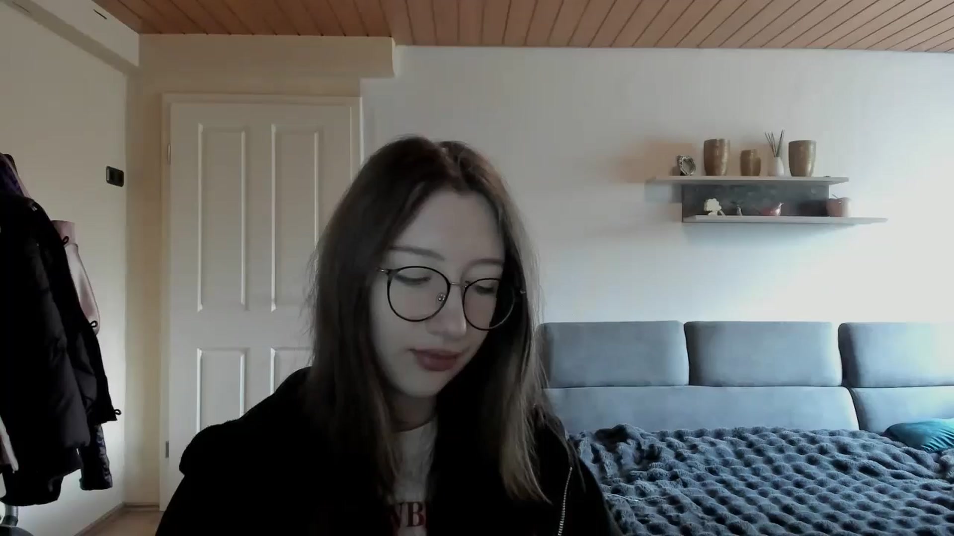 Gallery image thumbnail from CandyyCrushh's myfreecams stream on, 04/14/2026, 11:37 image 6 of 20