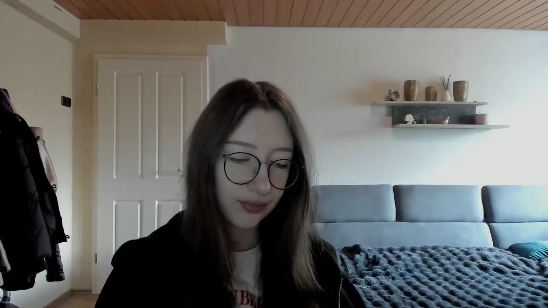 Gallery image thumbnail from CandyyCrushh's myfreecams stream on, 04/14/2026, 11:37 image 9 of 20