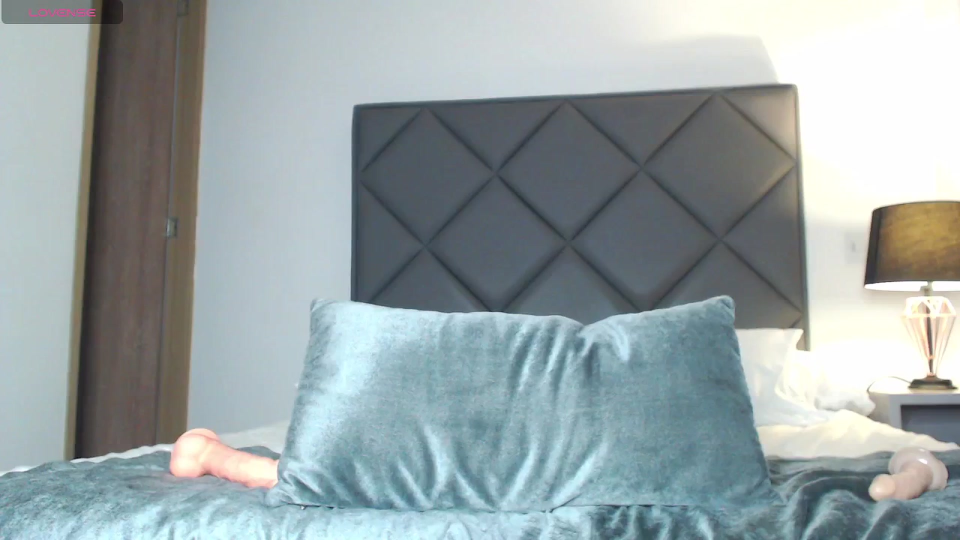 Gallery image thumbnail from Canela___'s myfreecams stream on, 05/06/2024, 23:57 image 4 of 20