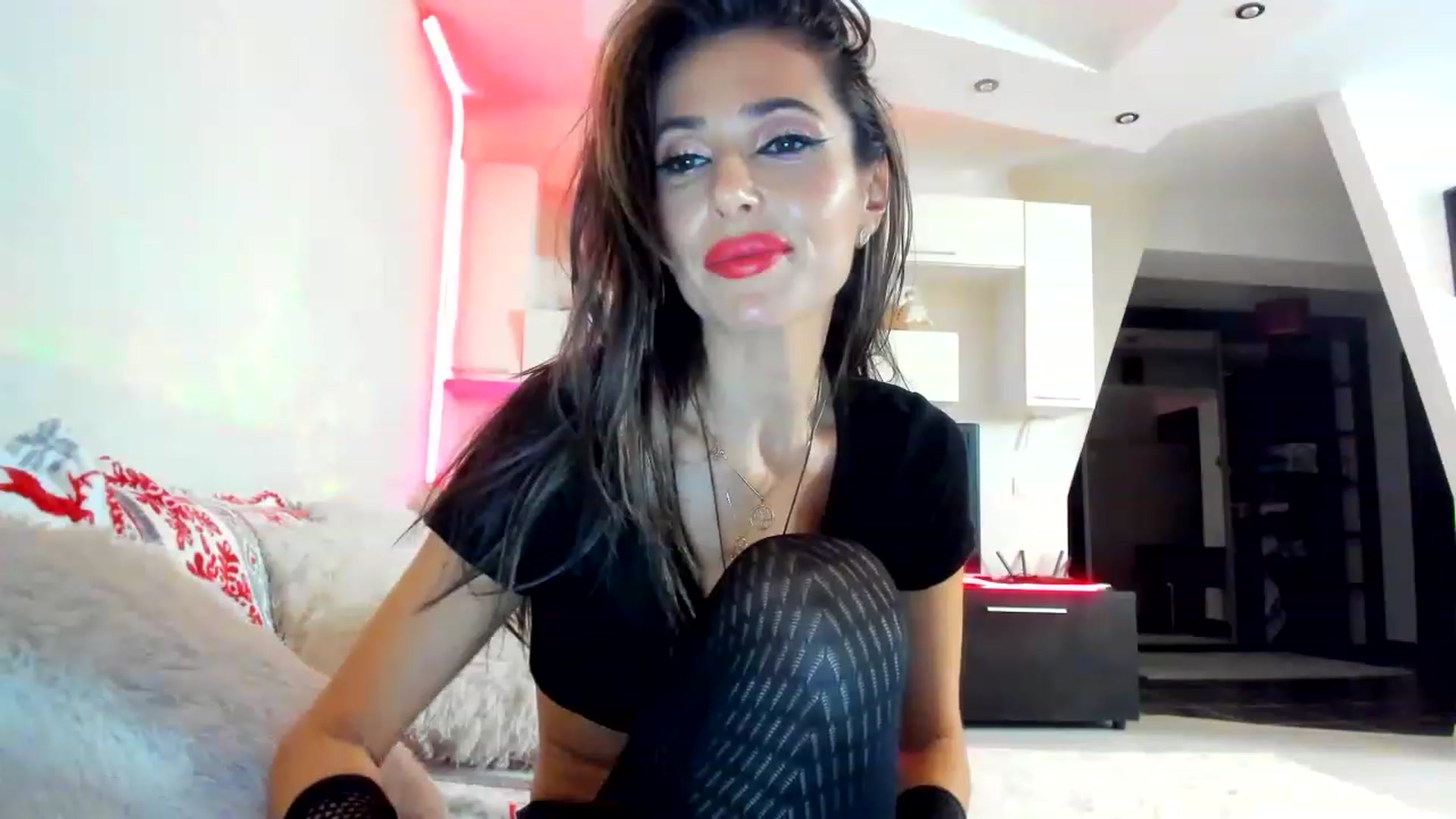 Gallery image thumbnail from CantWait4Snow's myfreecams stream on, 01/21/2023, 24:40 image 3 of 20