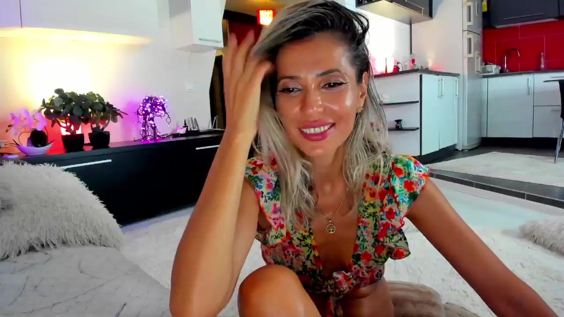 Gallery image thumbnail from CapcaunIsGay's myfreecams stream on, 08/24/2024, 03:02 image 11 of 20