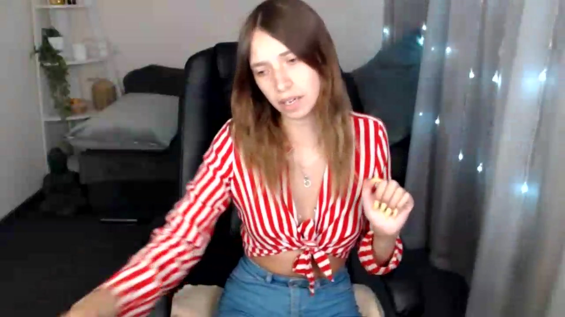 Gallery image thumbnail from CapriceBaby's myfreecams stream on, 06/24/2026, 12:39 image 6 of 20
