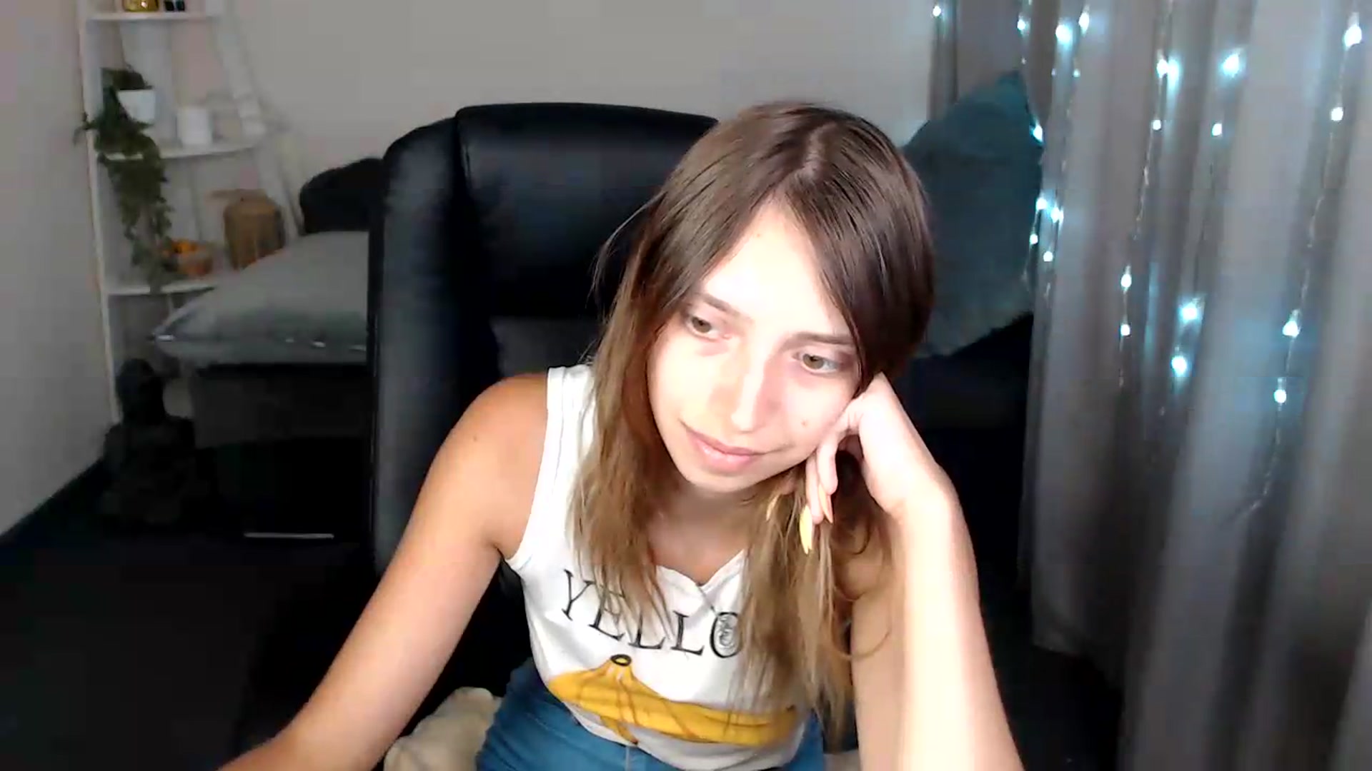 Gallery image thumbnail from CapriceBaby's myfreecams stream on, 06/25/2026, 12:29 image 2 of 20