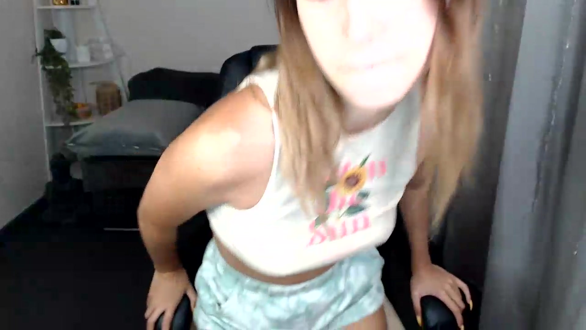 Gallery image thumbnail from CapriceBaby's myfreecams stream on, 06/26/2026, 10:44 image 17 of 20