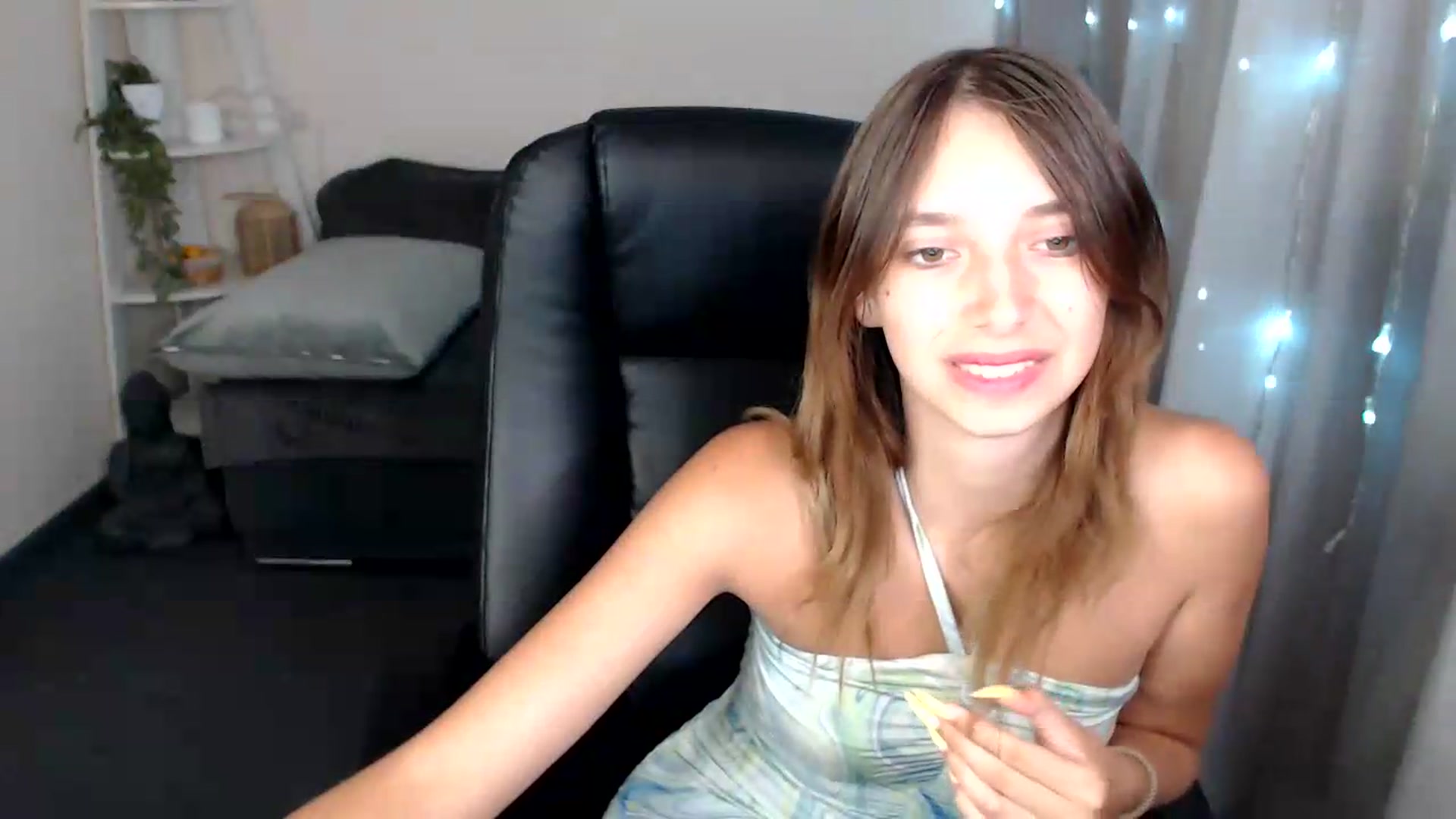 Gallery image thumbnail from CapriceBaby's myfreecams stream on, 06/27/2026, 11:04 image 16 of 20