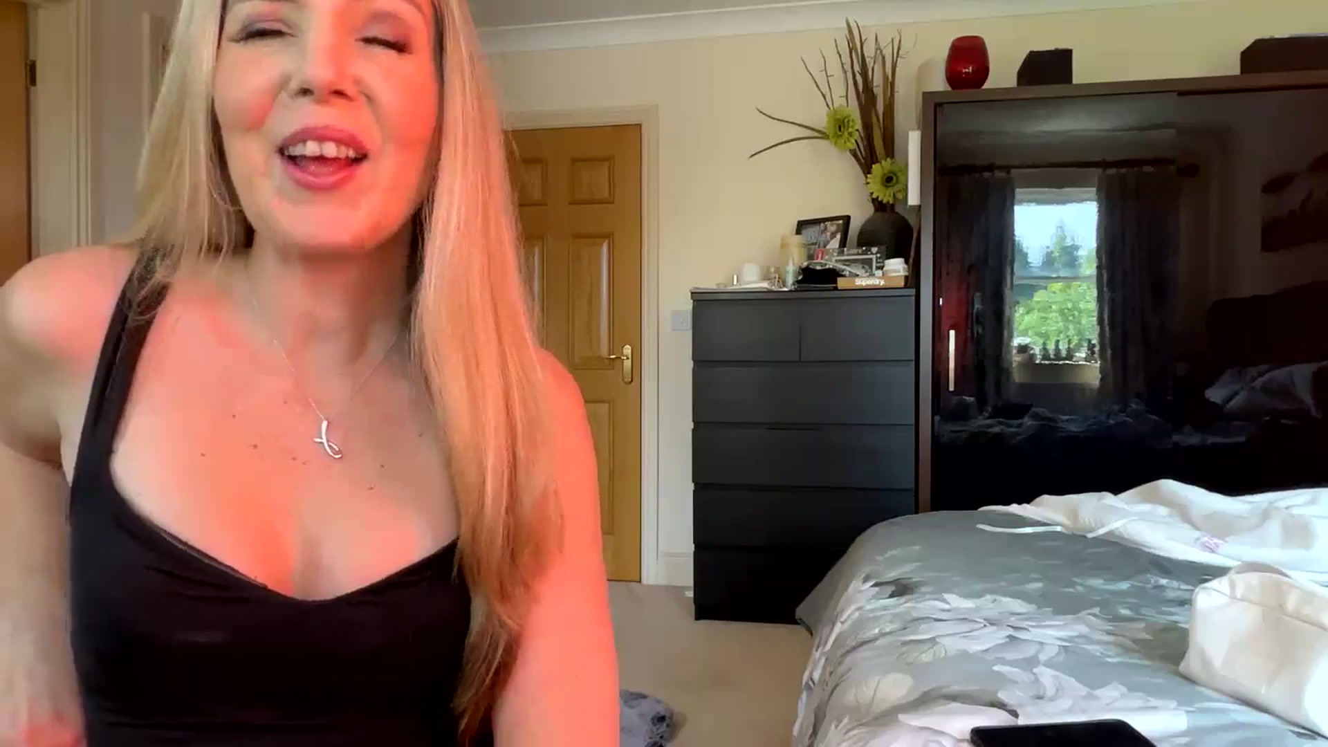 Gallery image thumbnail from Capricecoxx's myfreecams stream on, 05/08/2024, 12:47 image 20 of 20