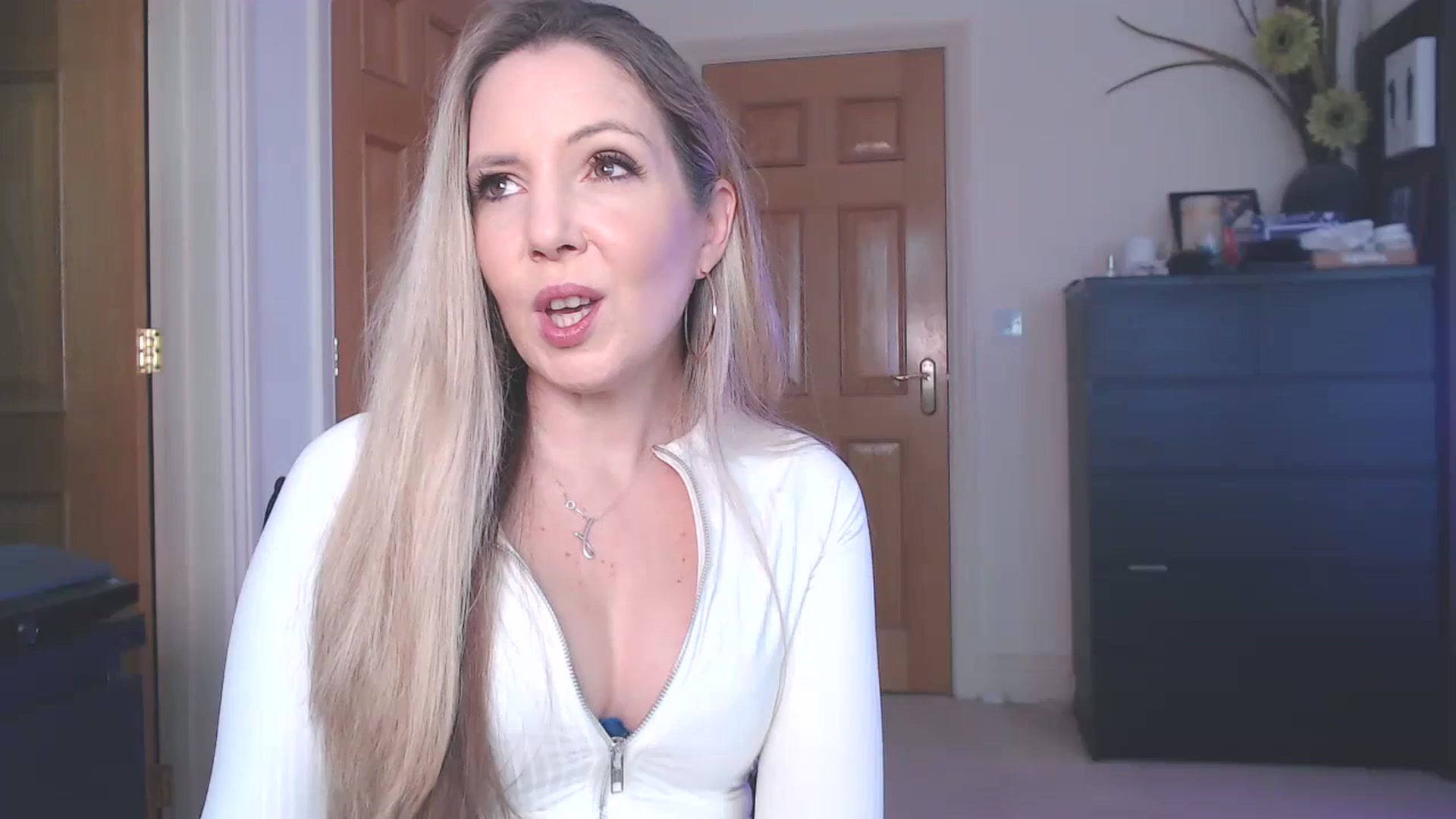Gallery image thumbnail from Capricecoxx's myfreecams stream on, 07/02/2024, 10:20 image 6 of 20