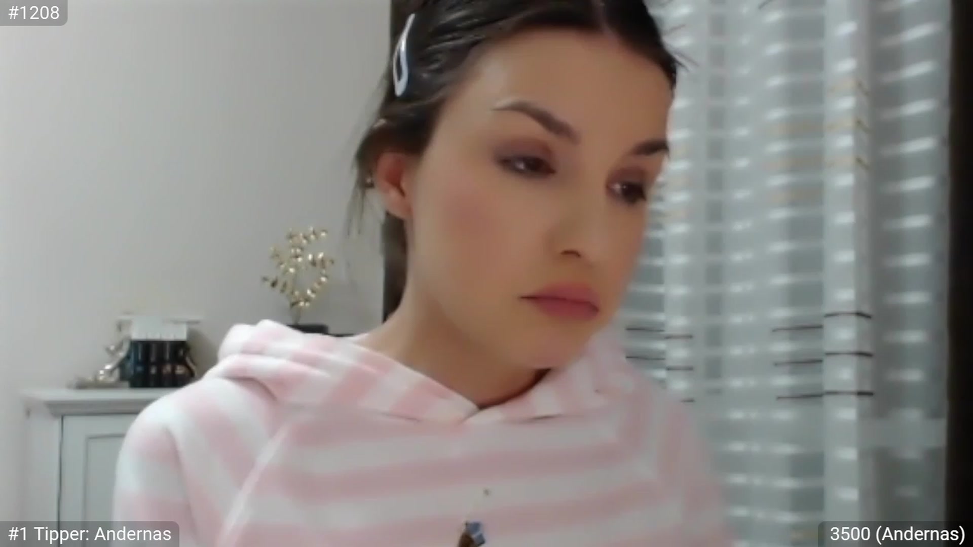Gallery image thumbnail from CaramelFudge's myfreecams stream on, 03/25/2023, 23:58 image 11 of 20