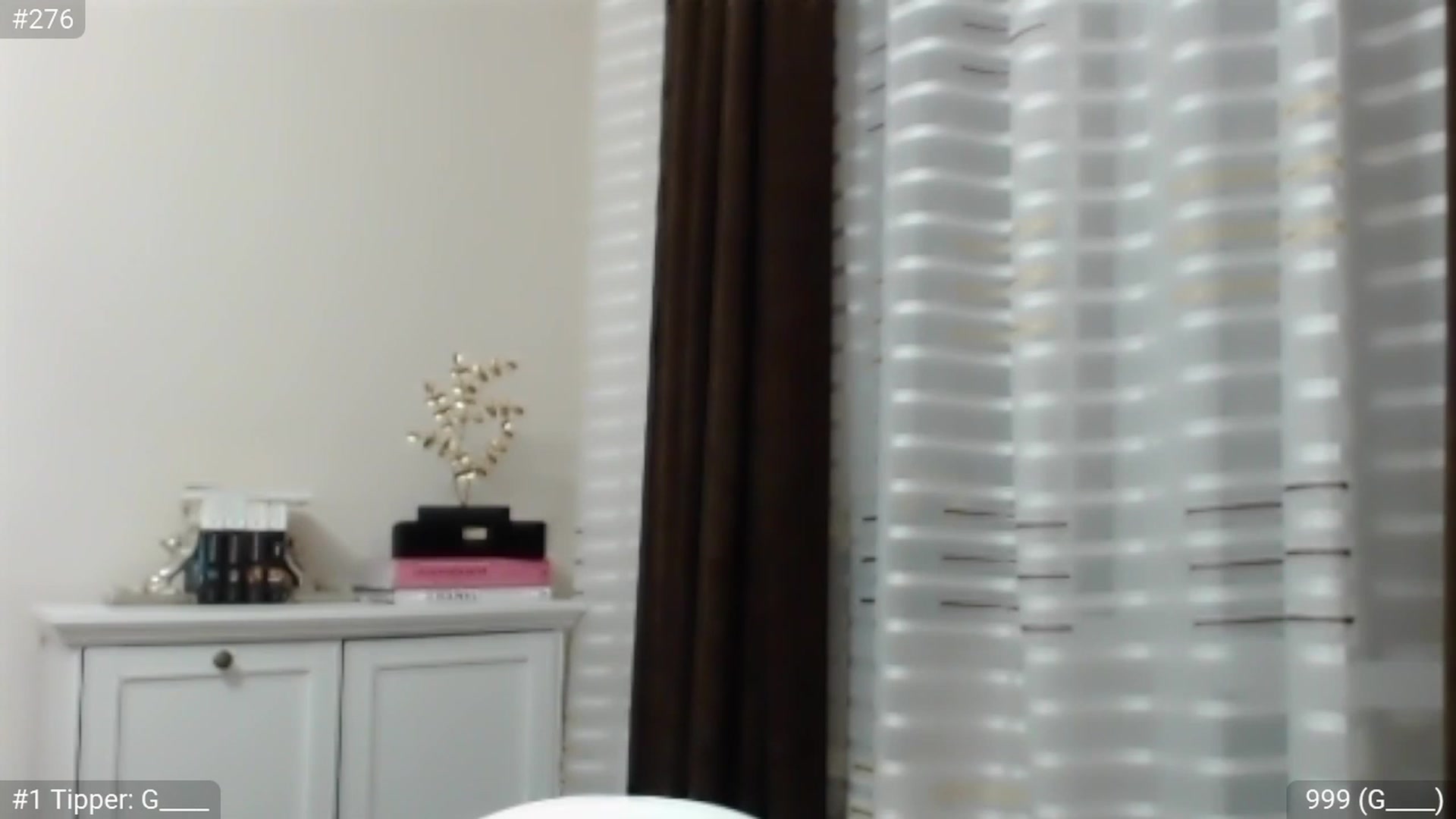 Gallery image thumbnail from CaramelFudge's myfreecams stream on, 04/01/2023, 20:37 image 18 of 20
