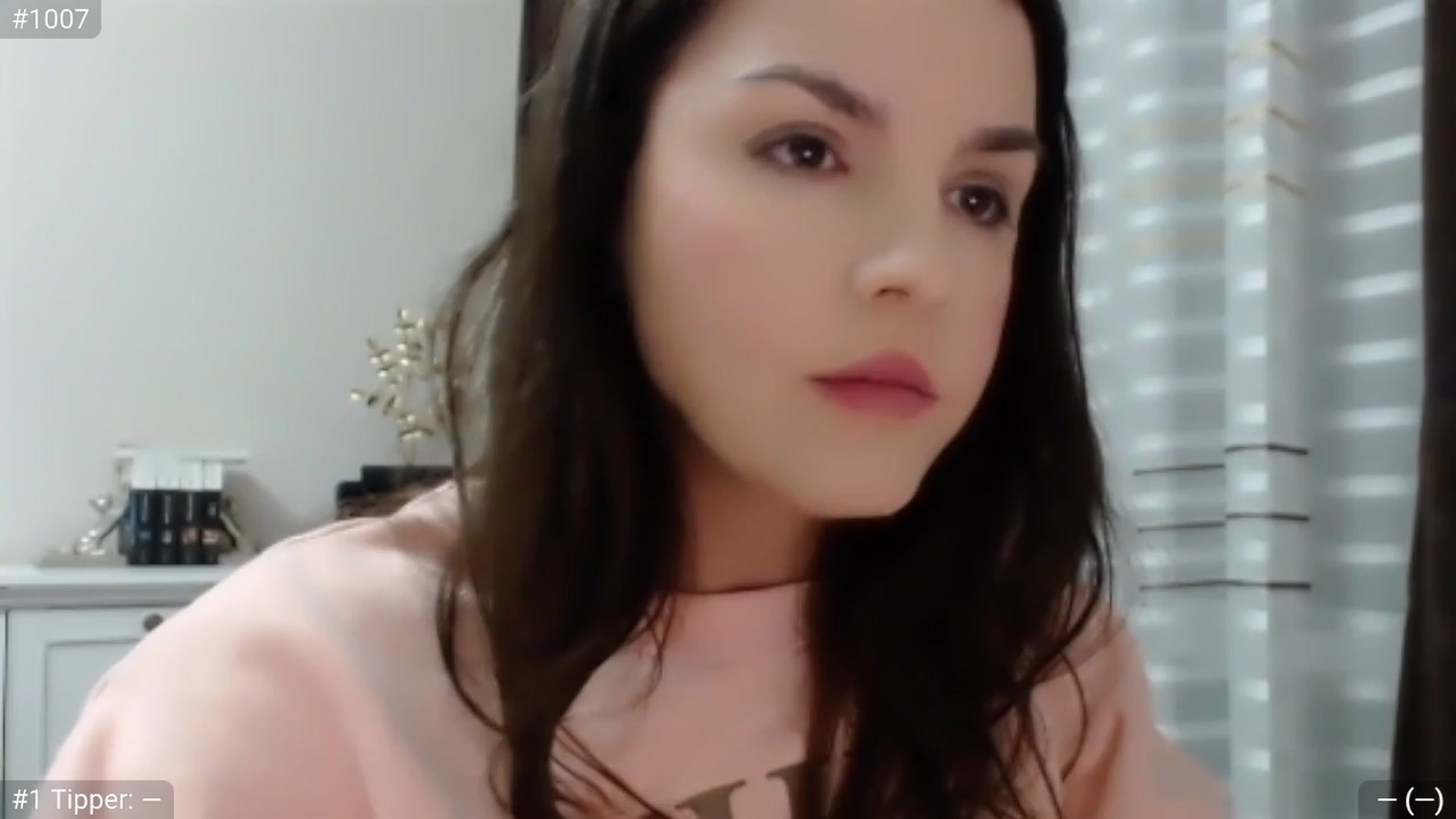 Gallery image thumbnail from CaramelFudge's myfreecams stream on, 04/07/2023, 21:58 image 5 of 20