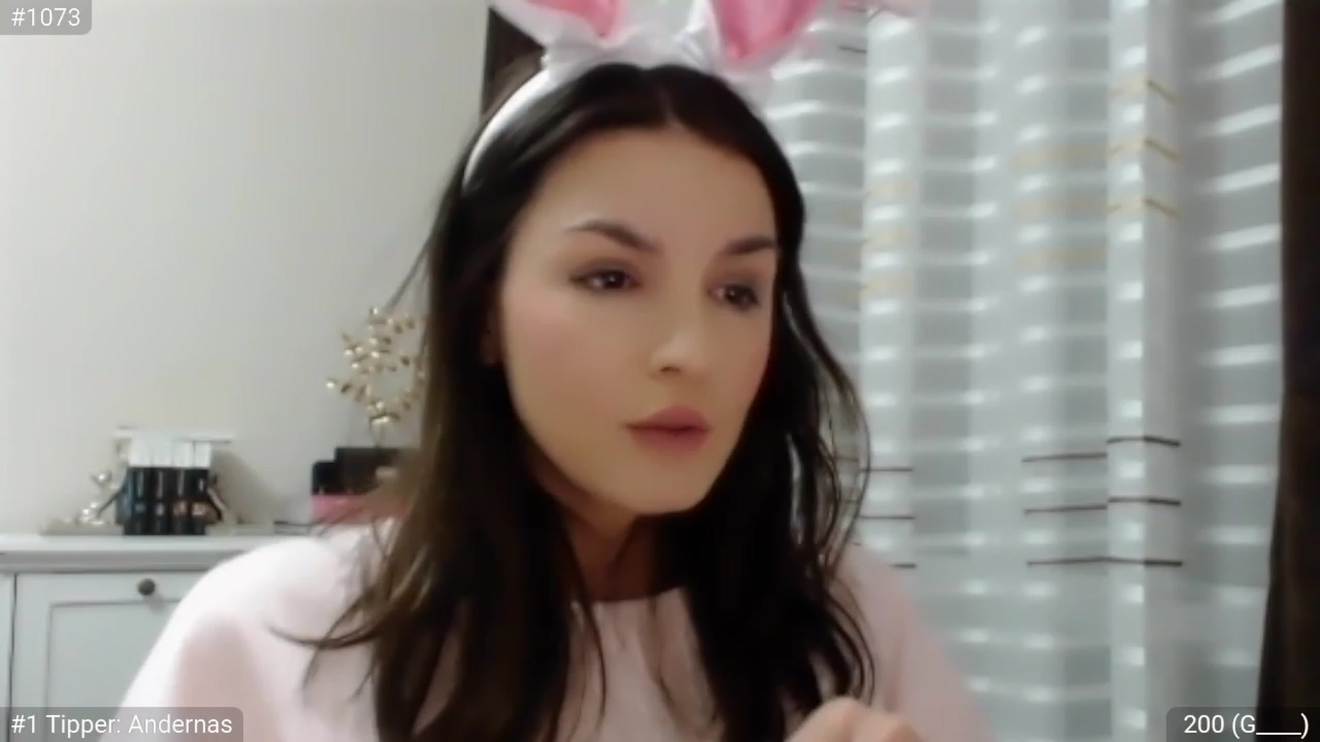 Gallery image thumbnail from CaramelFudge's myfreecams stream on, 04/08/2023, 19:49 image 4 of 20