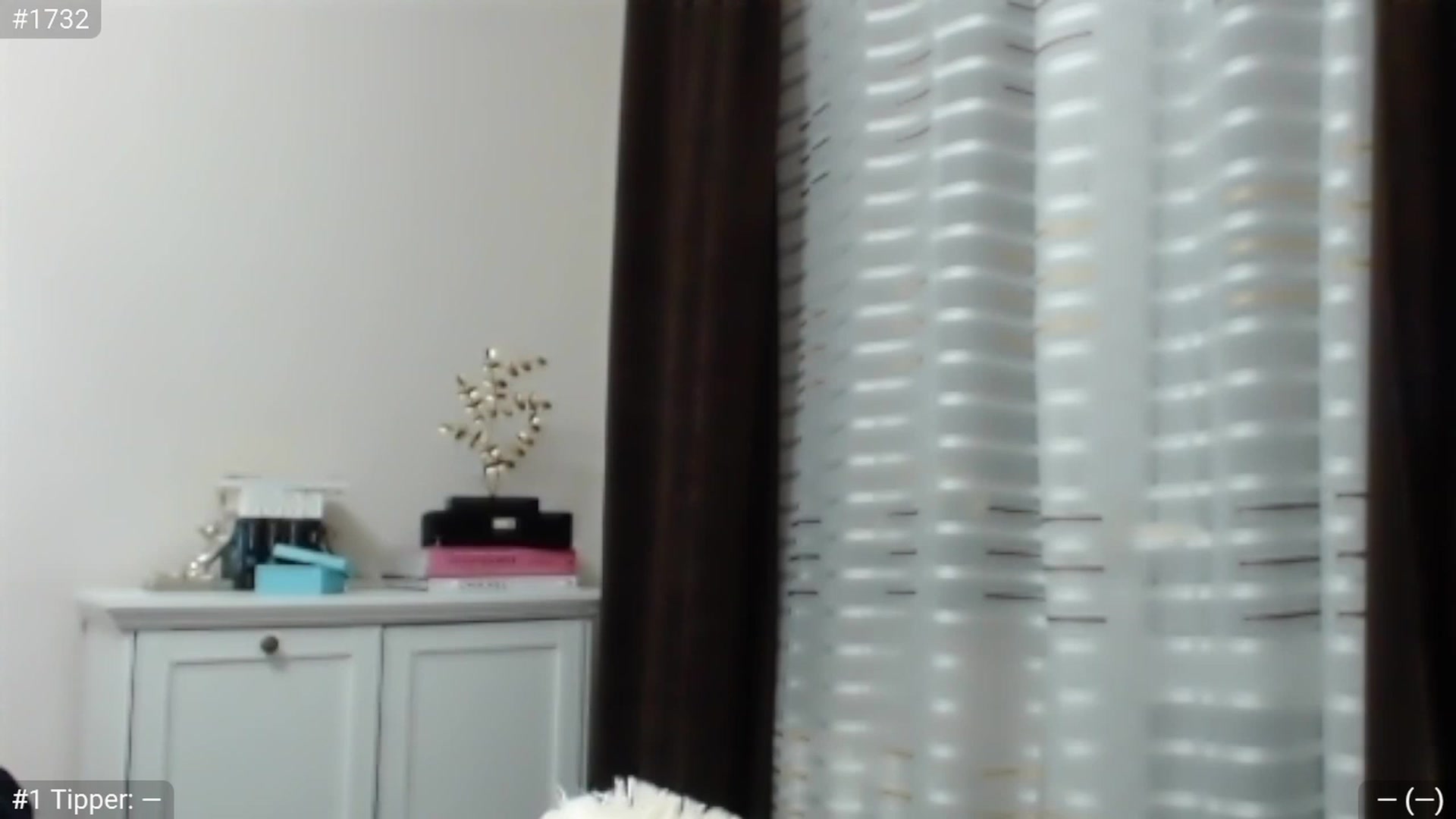 Gallery image thumbnail from CaramelFudge's myfreecams stream on, 04/15/2023, 20:34 image 3 of 20