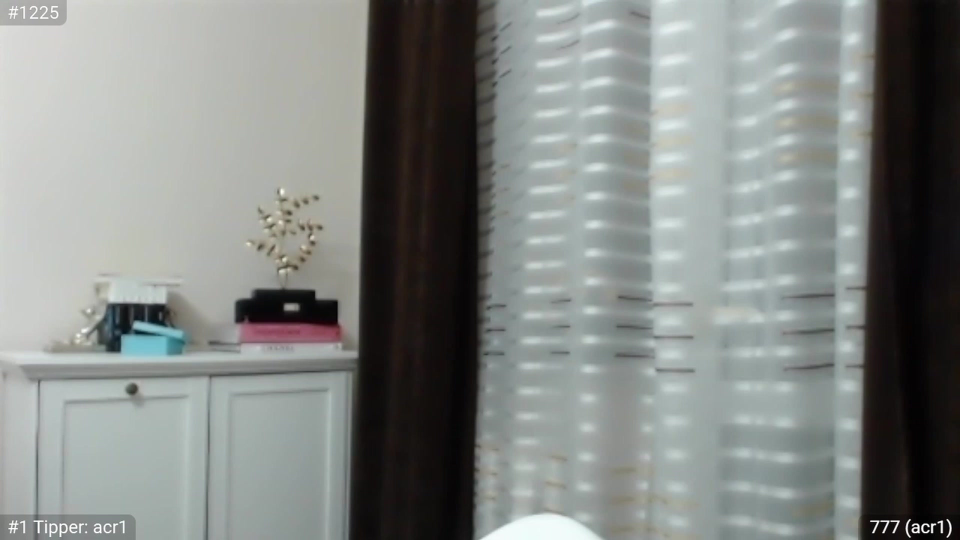 Gallery image thumbnail from CaramelFudge's myfreecams stream on, 04/15/2023, 23:05 image 3 of 20