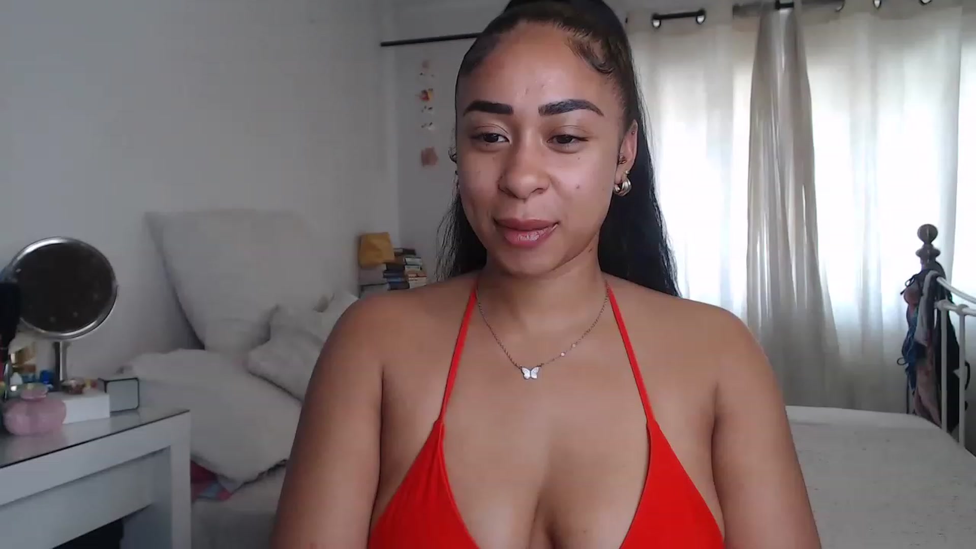 Gallery image thumbnail from Caramel_uk's myfreecams stream on, 06/26/2023, 09:15 image 2 of 20