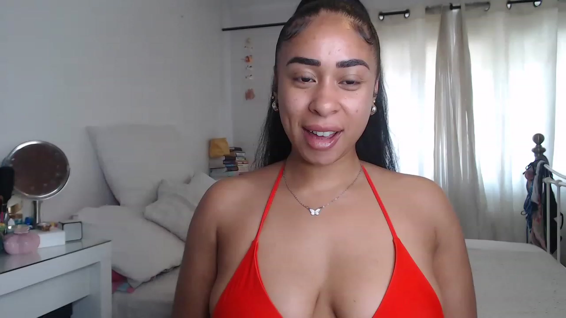 Gallery image thumbnail from Caramel_uk's myfreecams stream on, 06/26/2023, 09:15 image 9 of 20