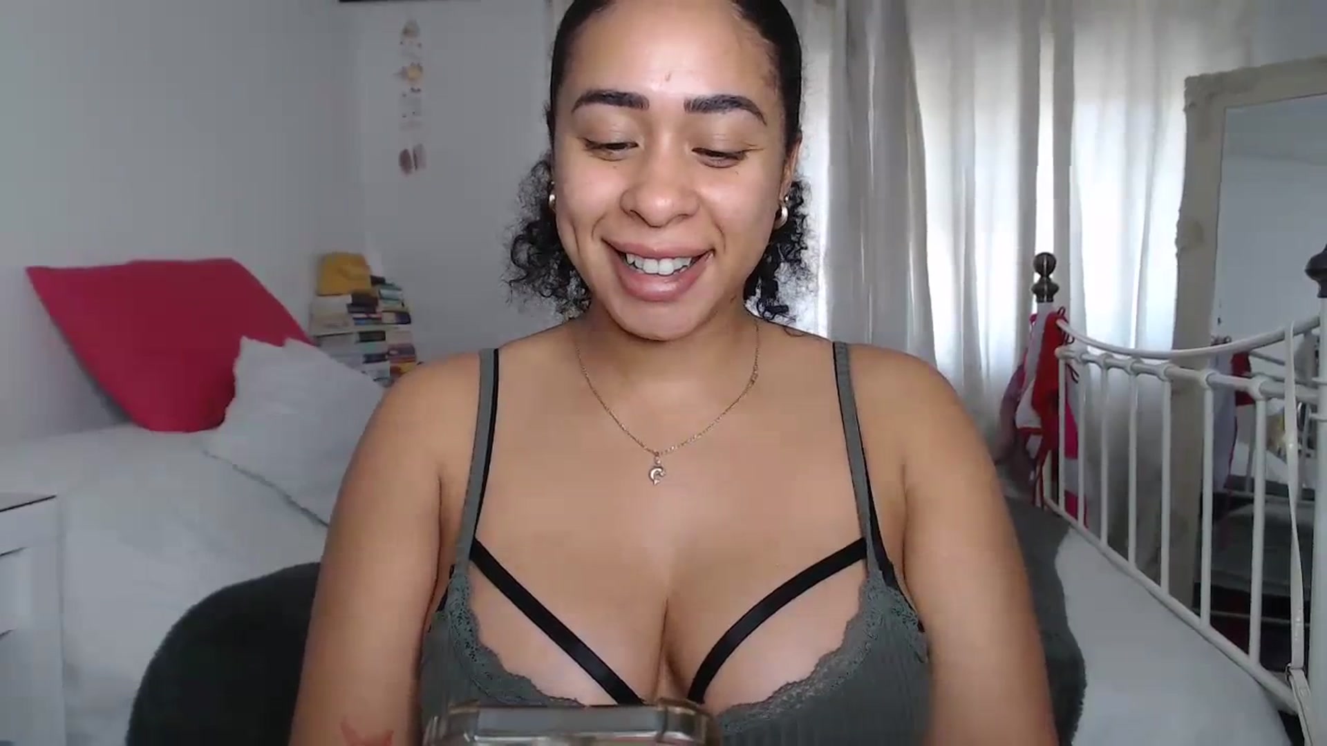Gallery image thumbnail from Caramel_uk's myfreecams stream on, 09/16/2023, 09:43 image 4 of 20