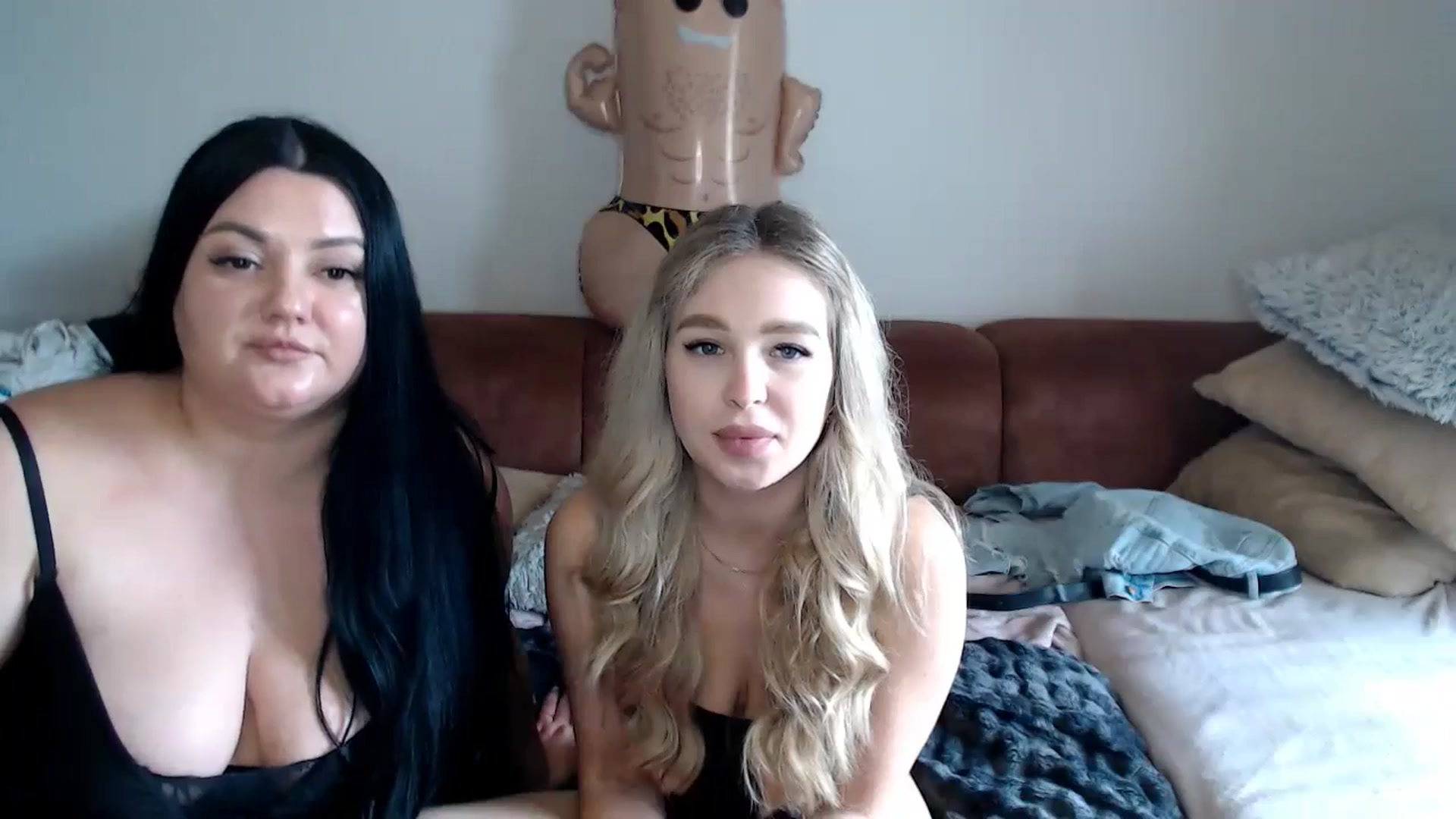 Gallery image thumbnail from Caramelkaa's myfreecams stream on, 04/25/2024, 09:52 image 18 of 20