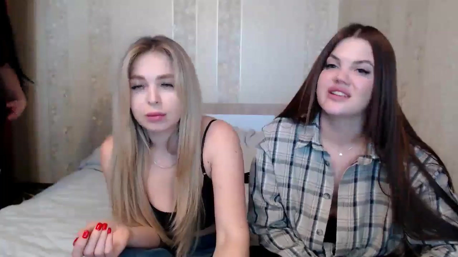 Gallery image thumbnail from Caramelkaa's myfreecams stream on, 05/09/2024, 14:35 image 19 of 20