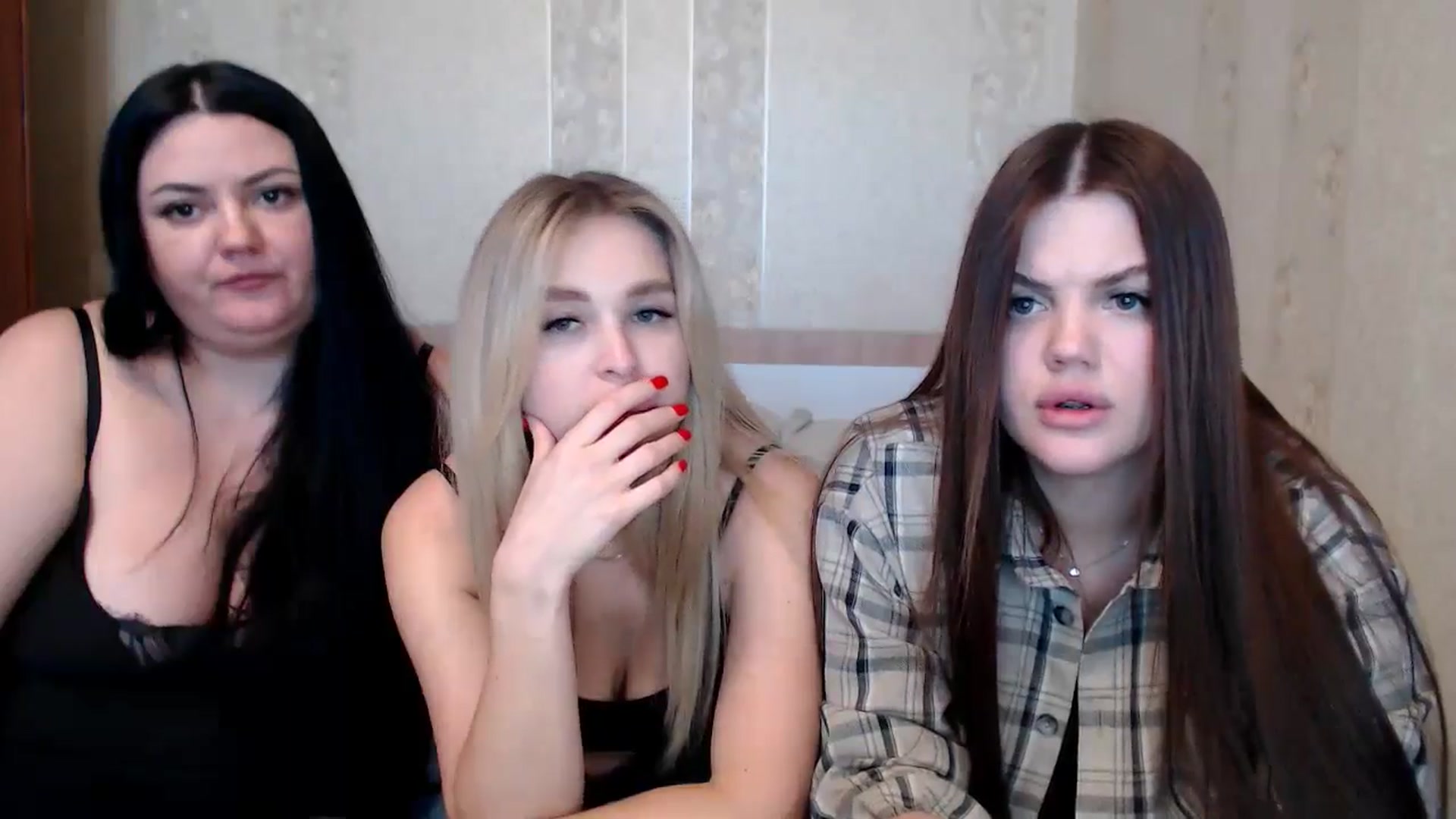 Gallery image thumbnail from Caramelkaa's myfreecams stream on, 05/09/2024, 14:35 image 3 of 20