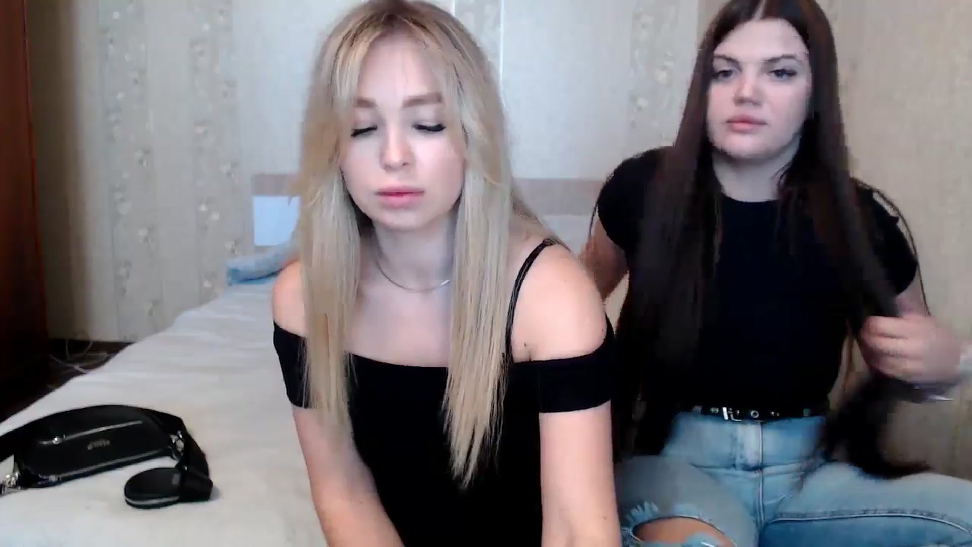 Gallery image thumbnail from Caramelkaa's myfreecams stream on, 05/12/2024, 10:59 image 2 of 20