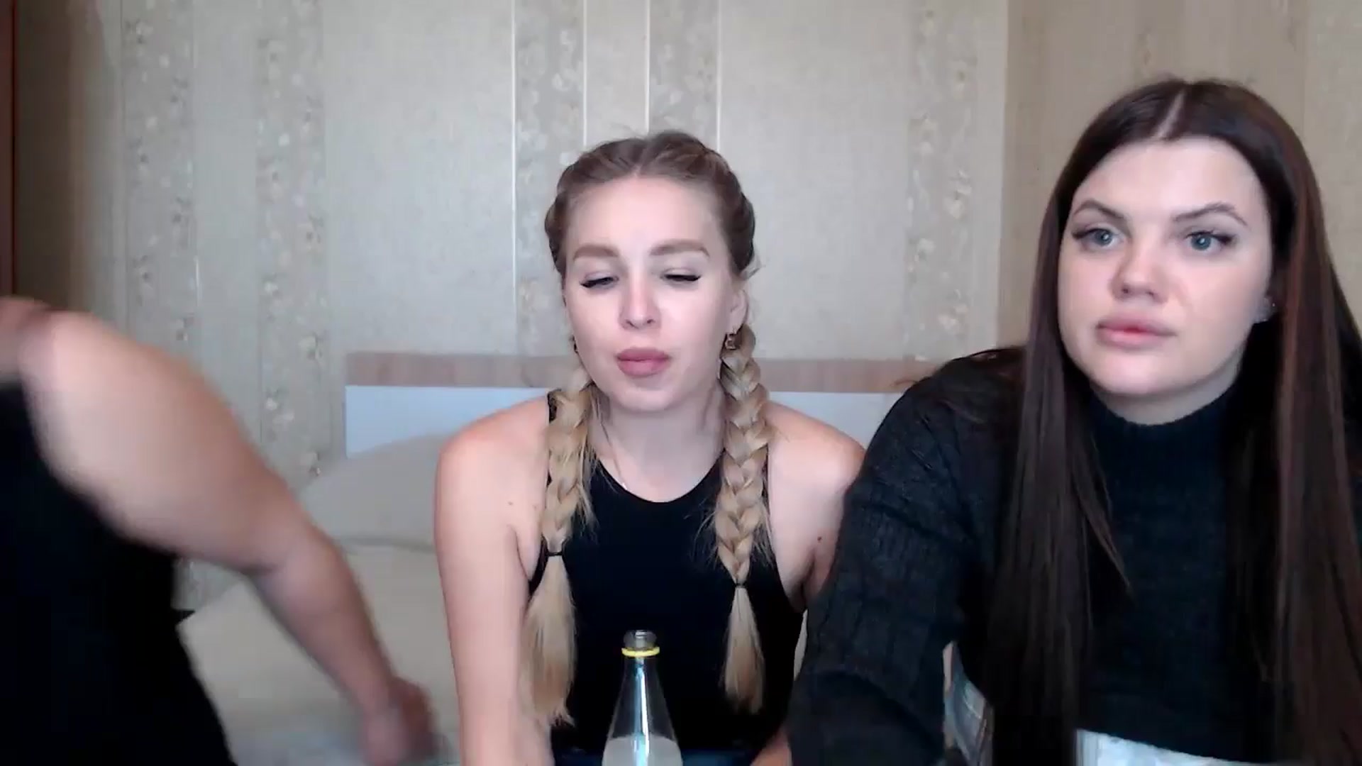 Gallery image thumbnail from Caramelkaa's myfreecams stream on, 05/15/2024, 11:53 image 1 of 20
