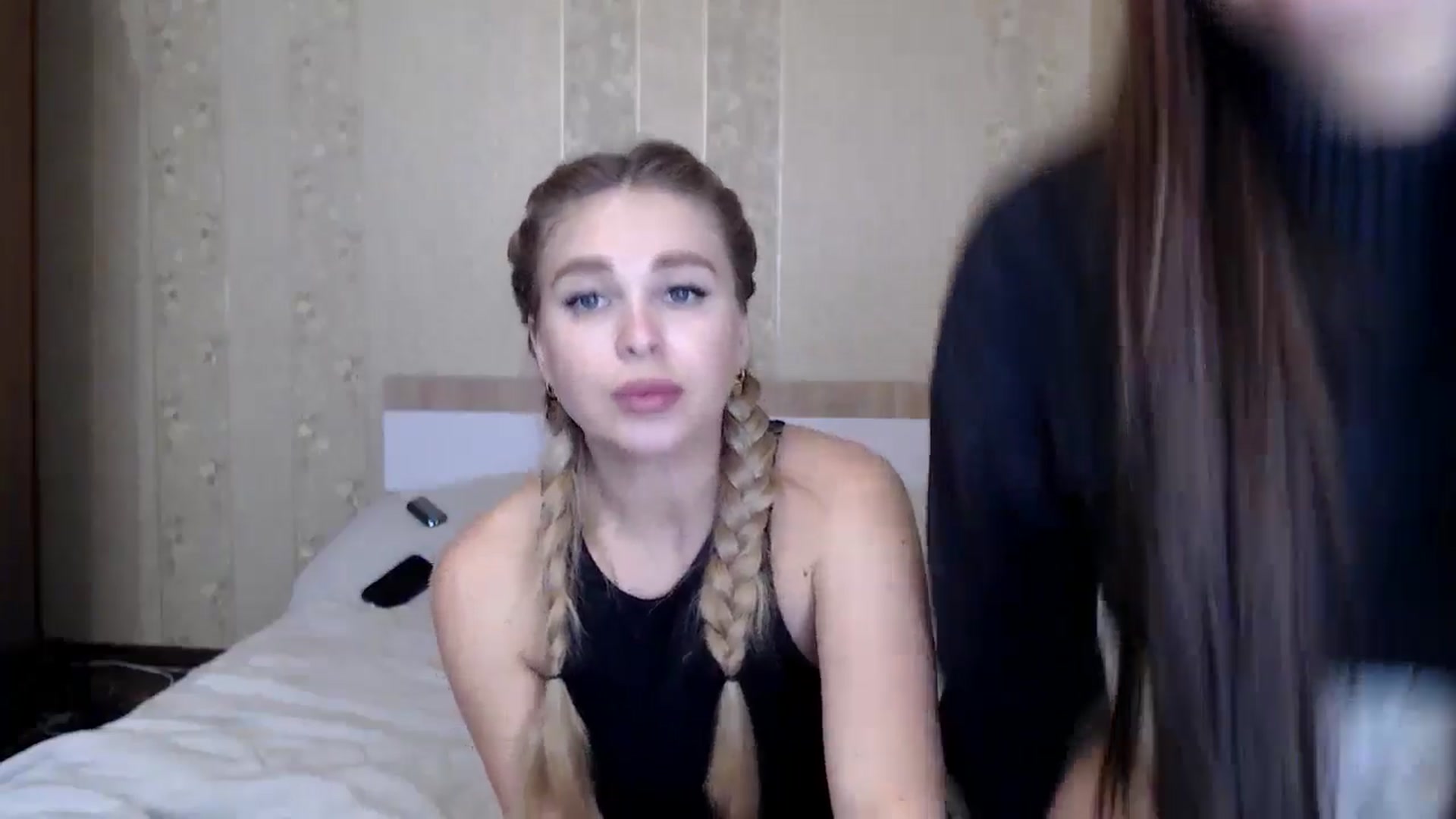 Gallery image thumbnail from Caramelkaa's myfreecams stream on, 05/15/2024, 13:18 image 10 of 20