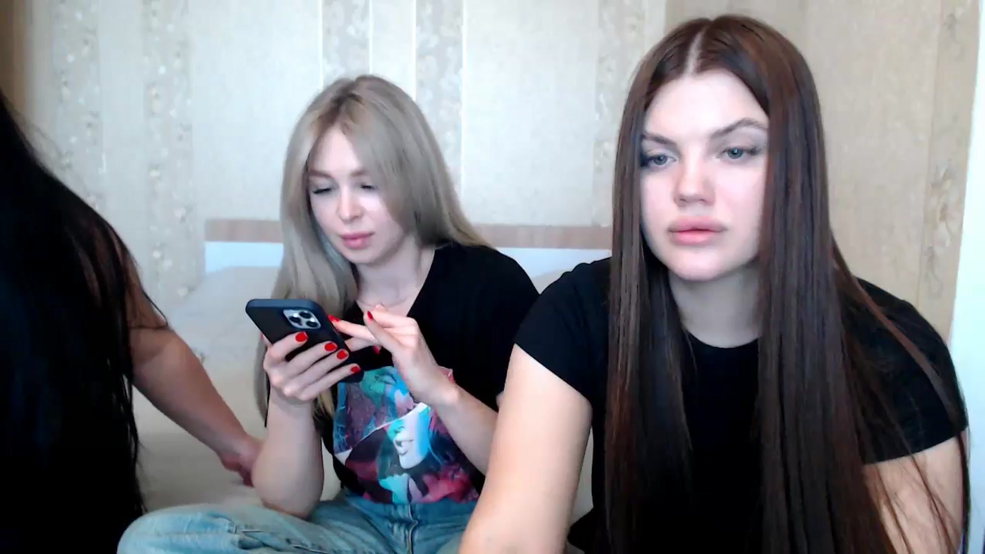 Gallery image thumbnail from Caramelkaa's myfreecams stream on, 05/18/2024, 10:16 image 10 of 20
