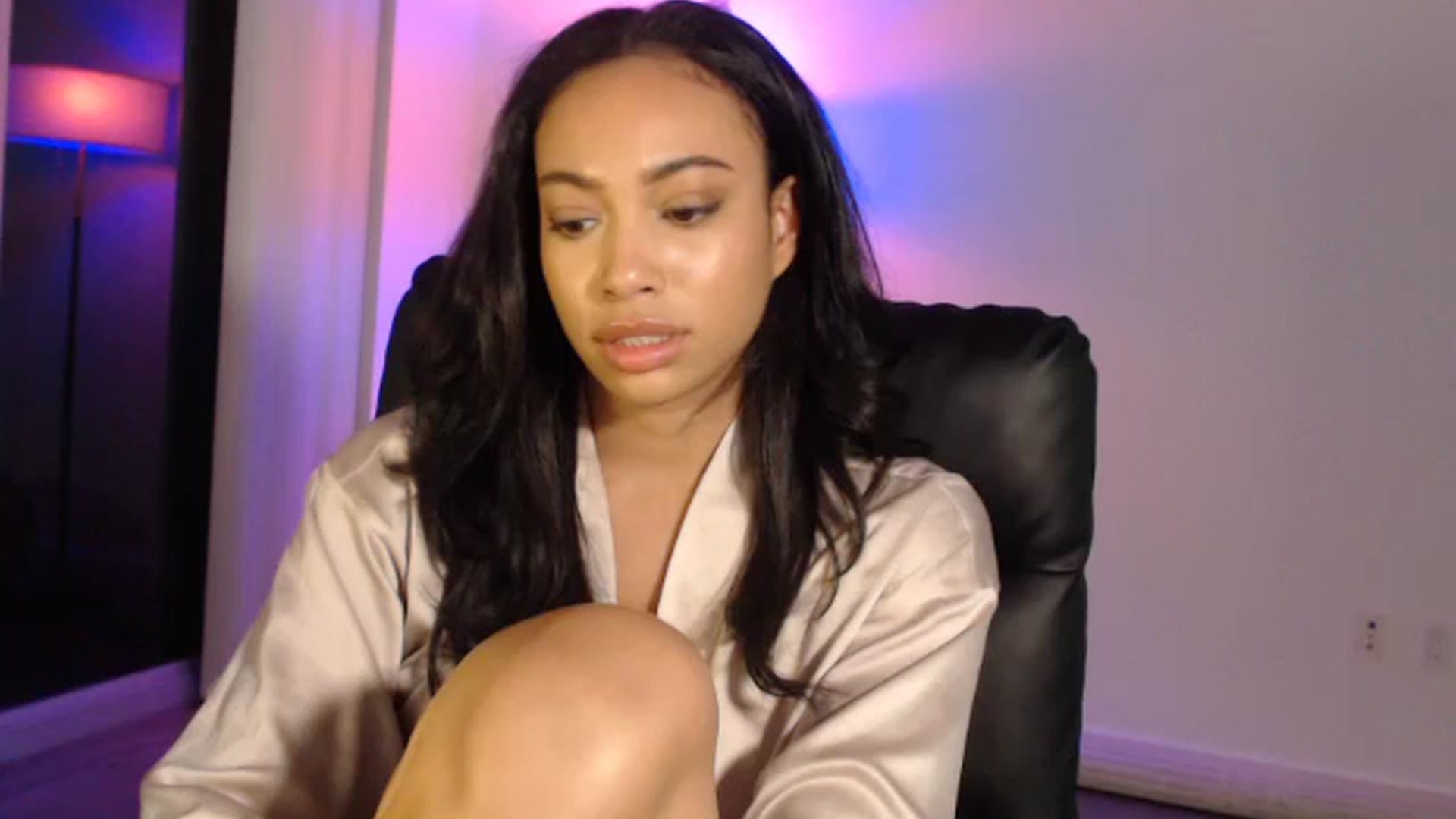 Gallery image thumbnail from Caramelldoll1's myfreecams stream on, 05/02/2024, 02:54 image 2 of 20