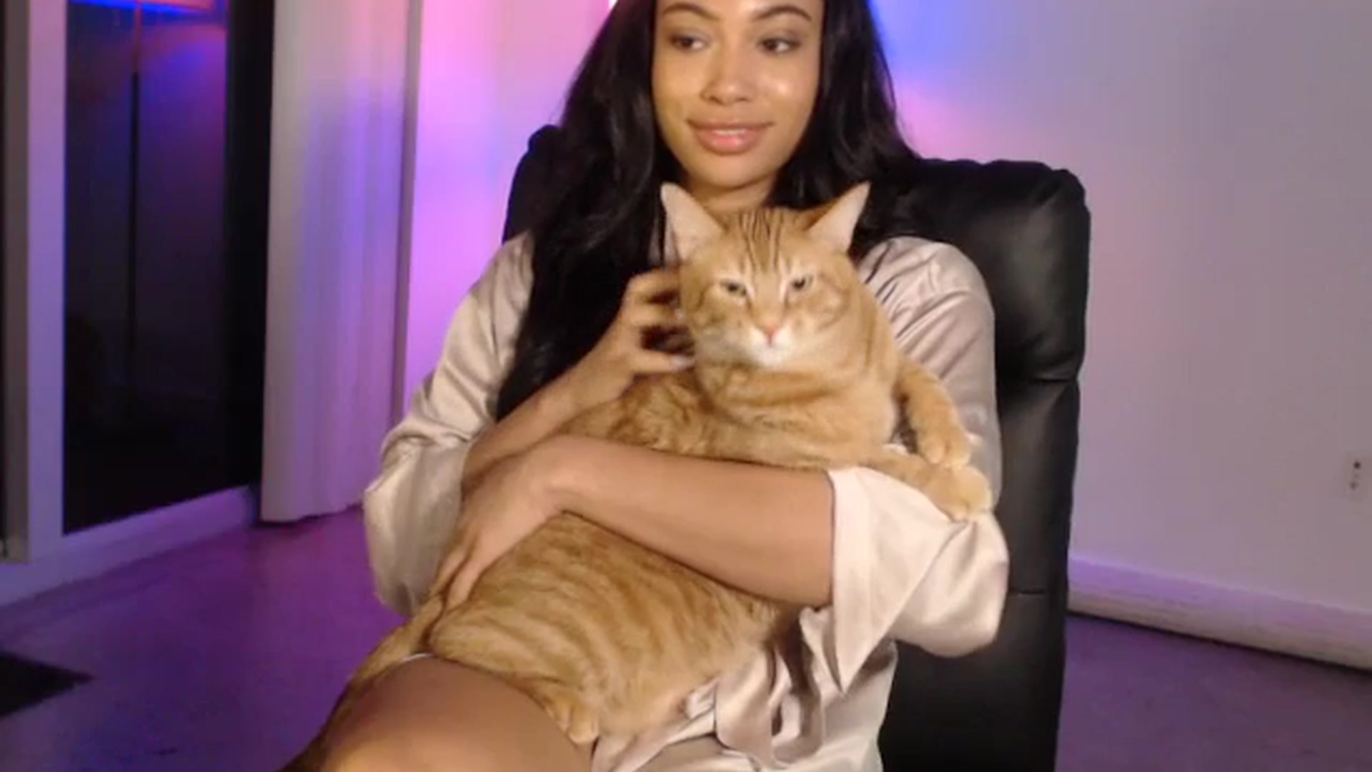Gallery image thumbnail from Caramelldoll1's myfreecams stream on, 05/02/2024, 02:54 image 5 of 20