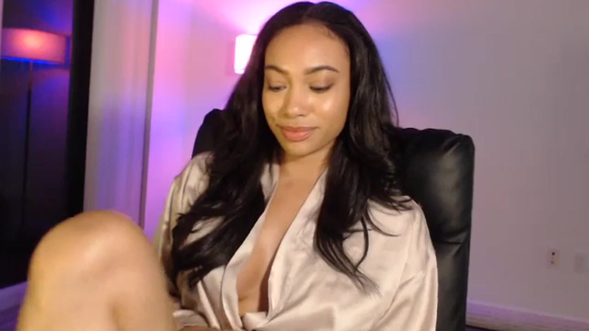 Gallery image thumbnail from Caramelldoll1's myfreecams stream on, 05/02/2024, 02:54 image 4 of 20