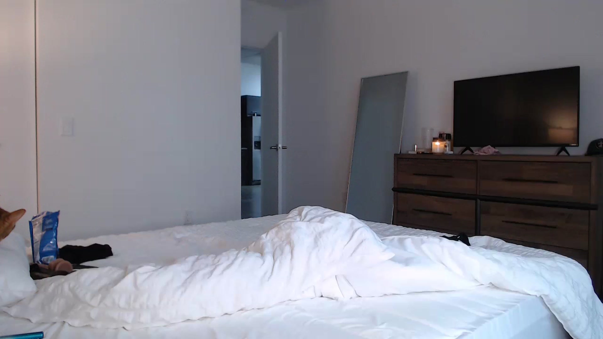 Gallery image thumbnail from Caramelldoll1's myfreecams stream on, 06/11/2024, 18:47 image 11 of 20