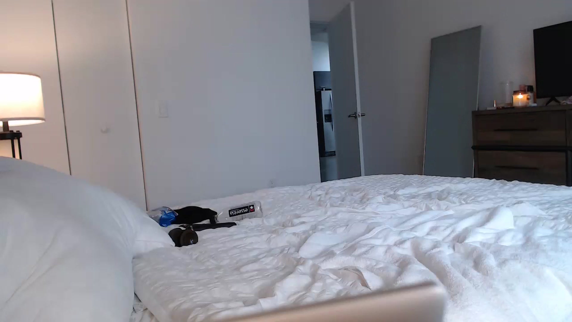 Gallery image thumbnail from Caramelldoll1's myfreecams stream on, 06/11/2024, 19:17 image 16 of 20
