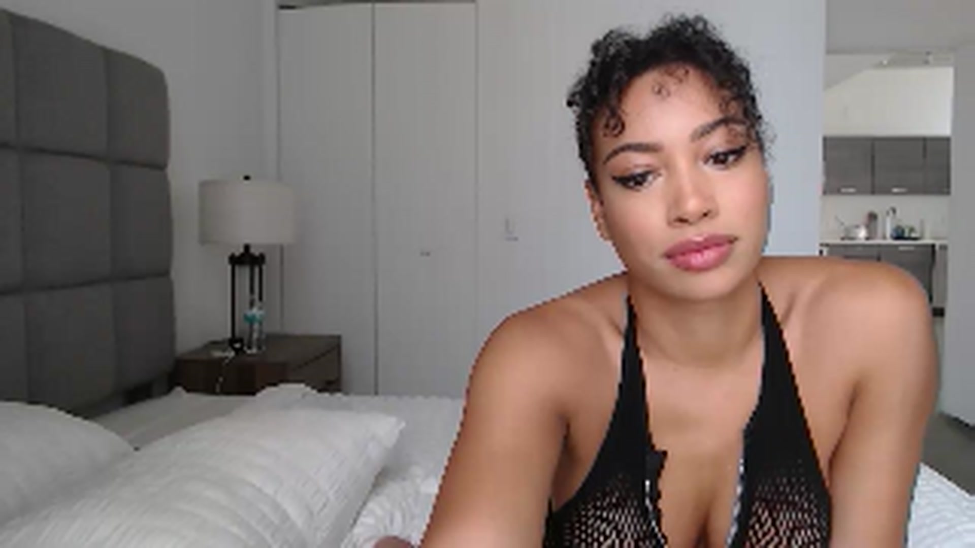 Gallery image thumbnail from Caramelldoll1's myfreecams stream on, 07/09/2024, 21:03 image 4 of 20